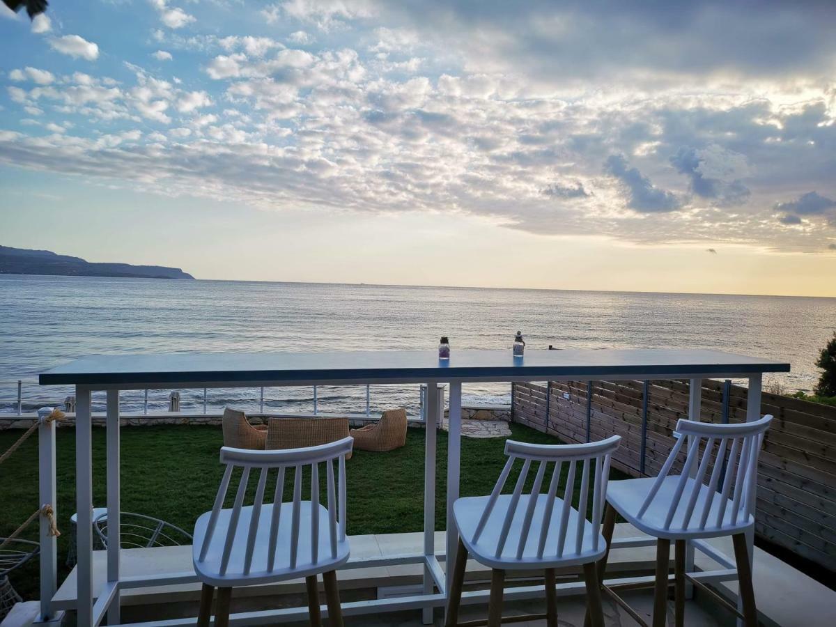 Asterina Seaside Apartments 칼리베스 외부 사진